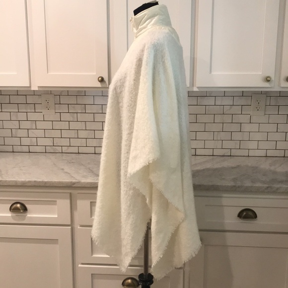 New Marc New York Pancho Womens One Size Ivory Bone Mushroom Cape Boho Sweater - Picture 3 of 8